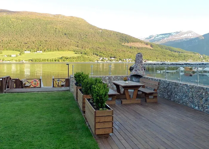 6 Person In Eidsvag-by Traum Appartement *