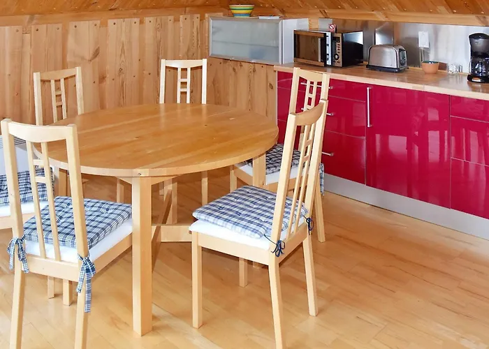 6 Person In Eidsvag-by Traum Appartement *