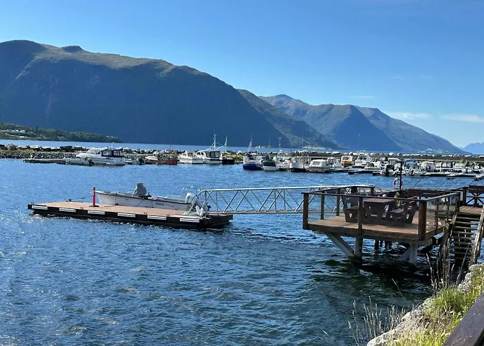 6 Person In Eidsvag-by Traum Appartement