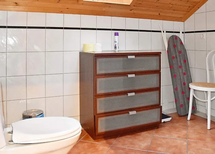 6 Person In Eidsvag-by Traum Appartement *